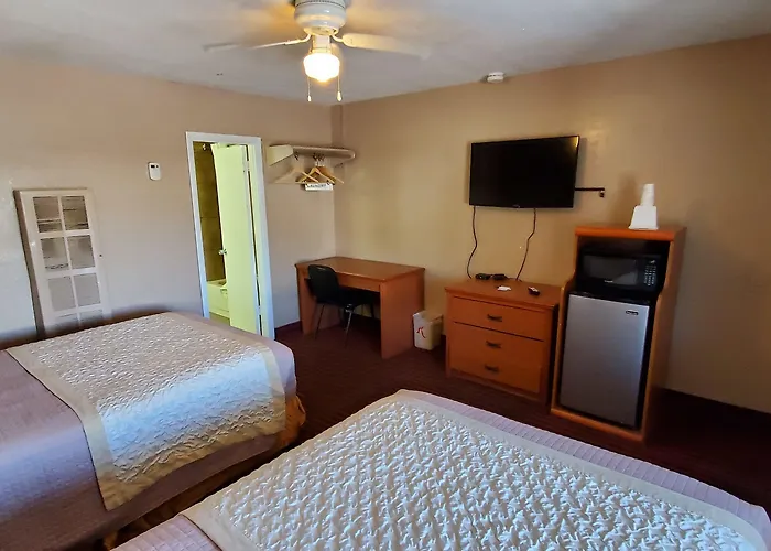 The L Downtown/nau Conference Center Motel